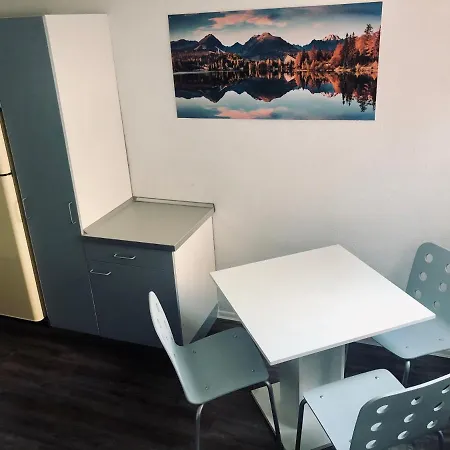 Wohnen Zuhause - Zu Gast In Apartment